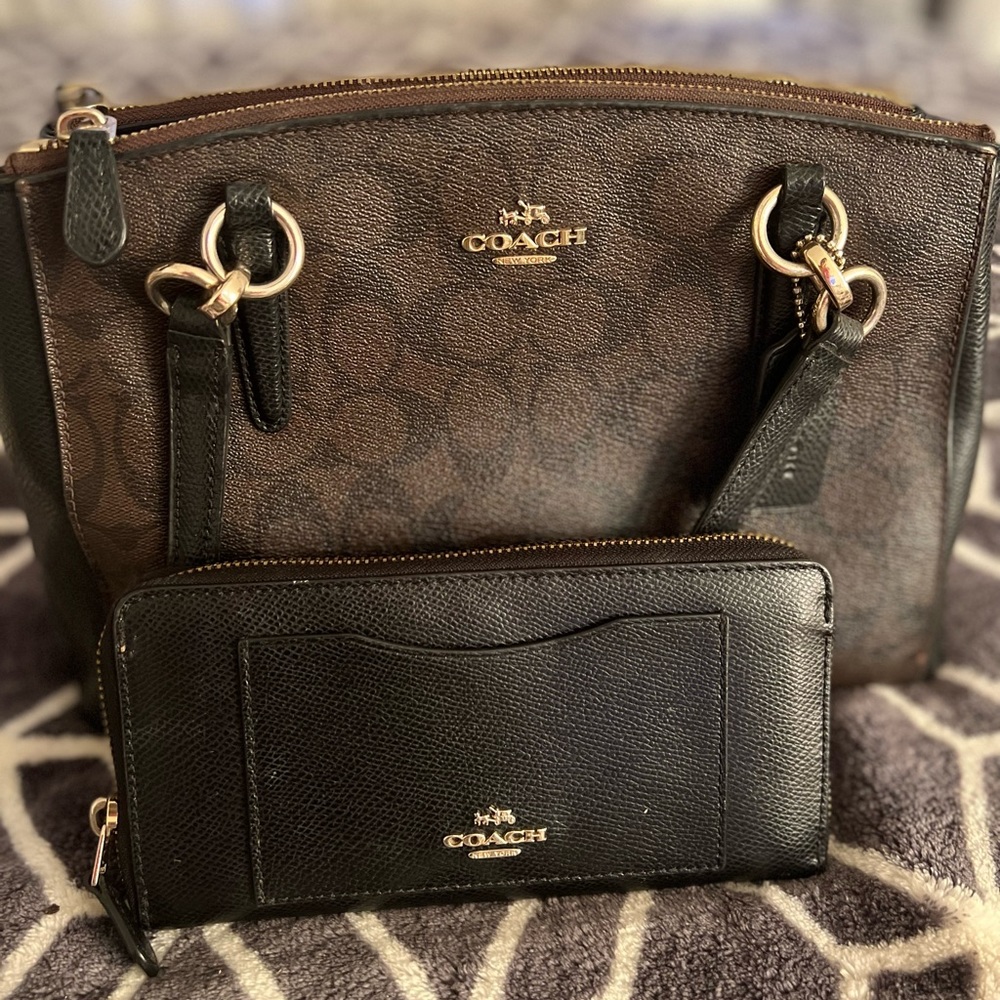 Coach purse with matching wallet